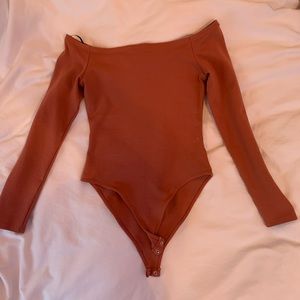 Off the Shoulder Long sleeve Bodysuit